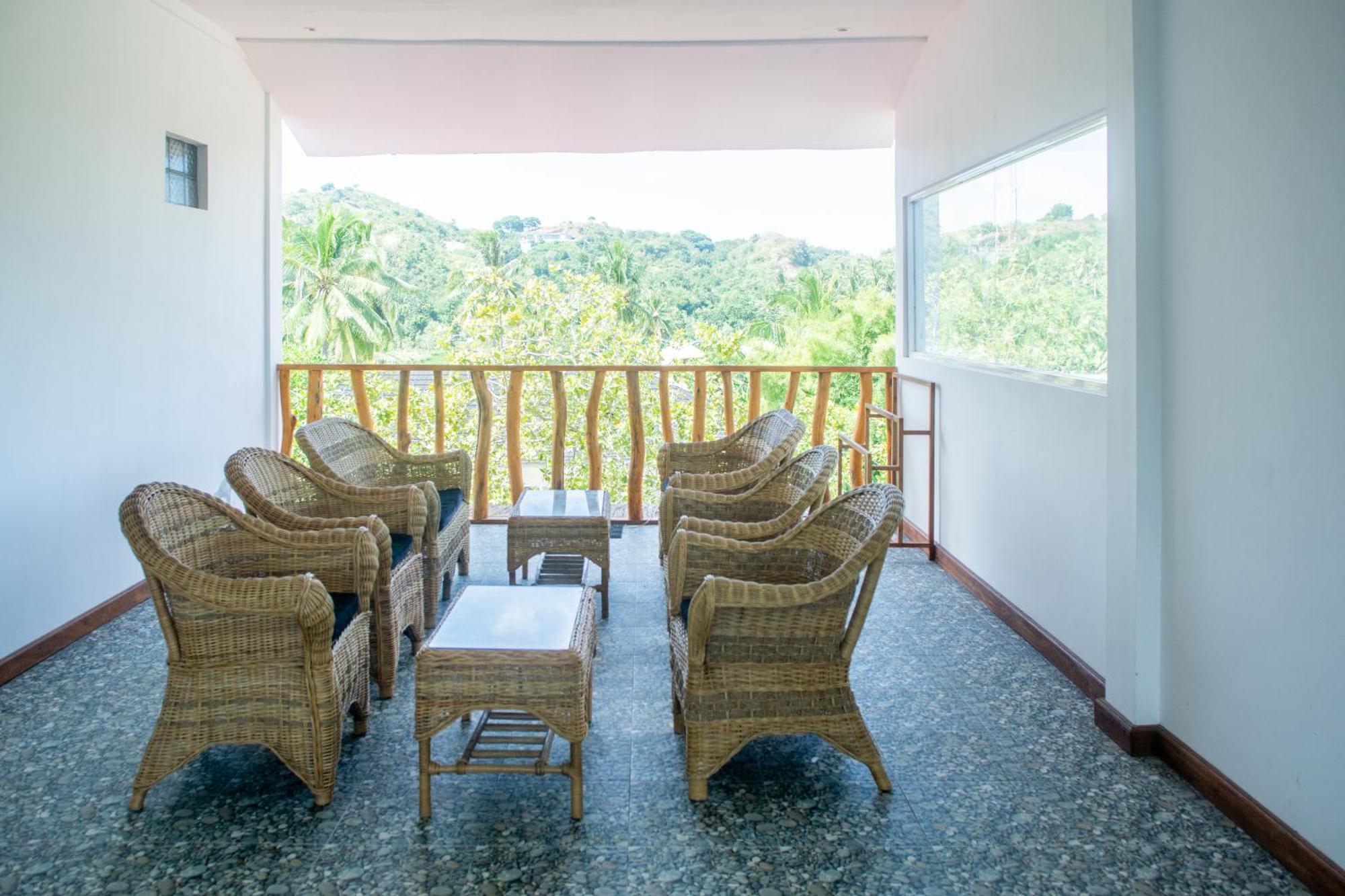 Turtle House Lombok Hotel Kuta  Exterior photo